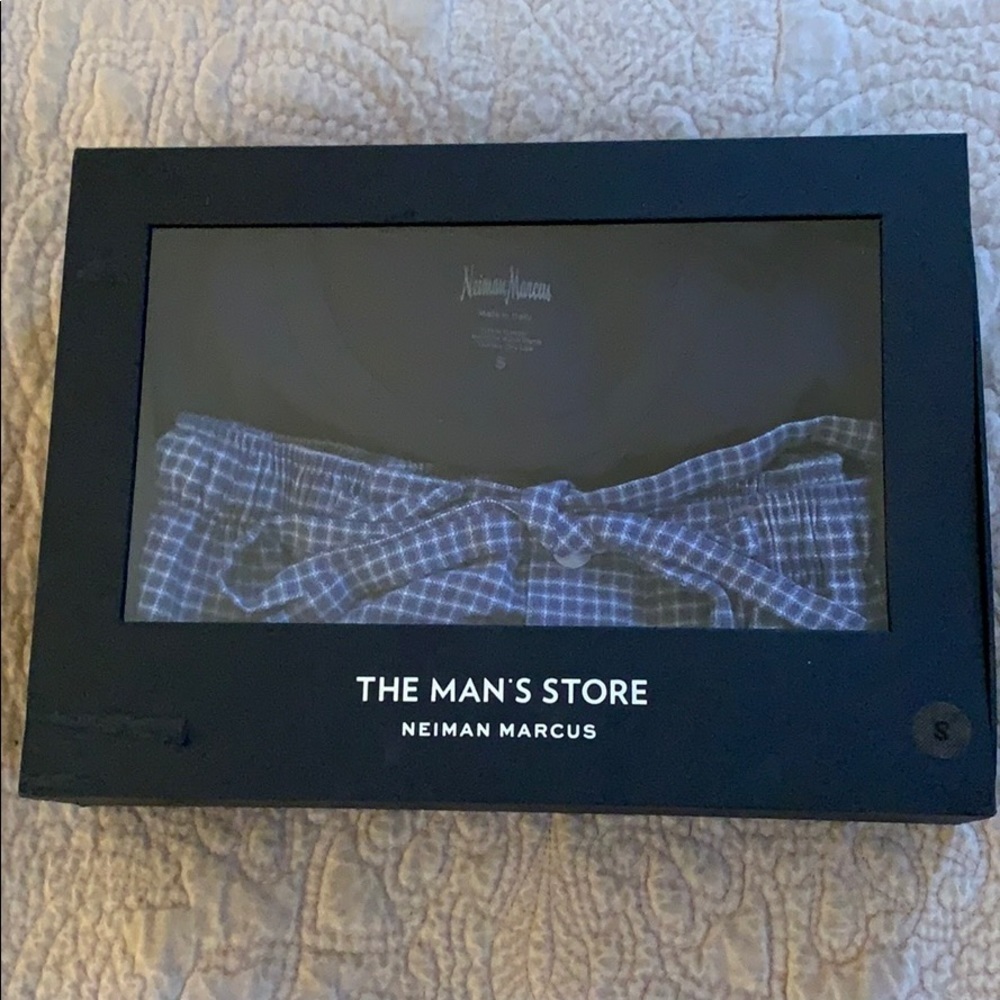 NWT Neiman Marcus men’s pajamas, size small